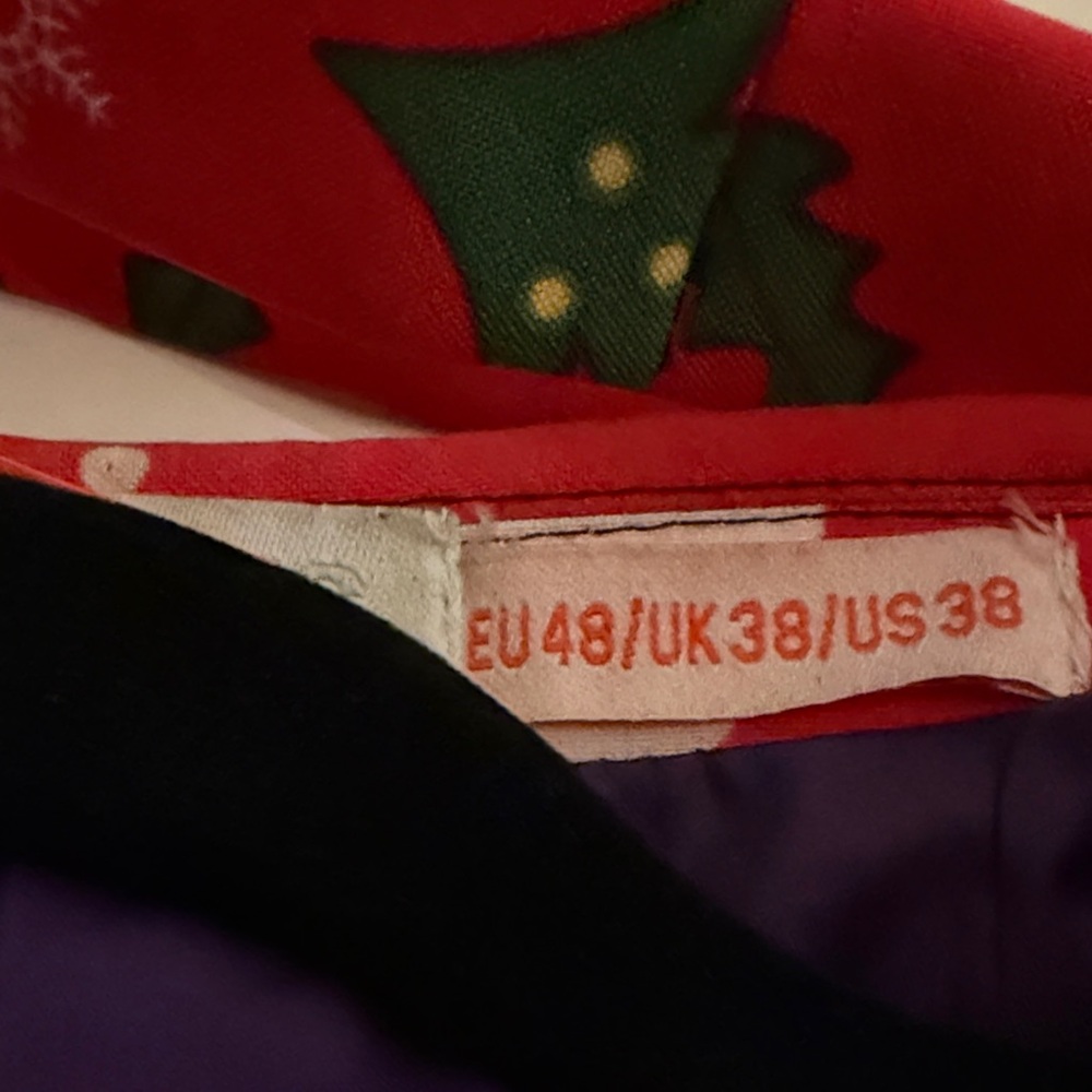 OppoSuits Red Christmas Suit with Snowman and Tree Design - Picture 9 of 10